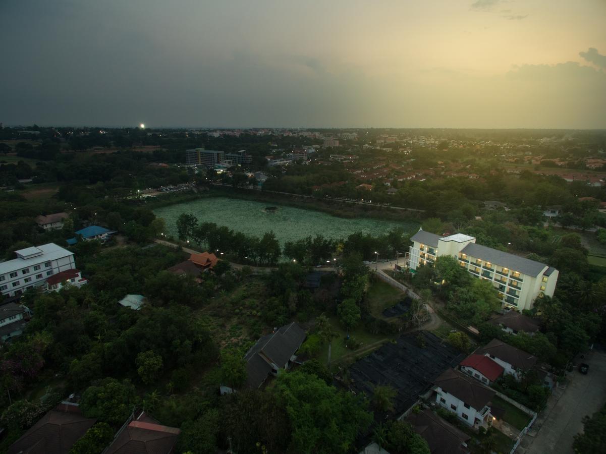 קון קאן Anchan Laguna Hotel โรงแรมอัญชันลากูน่า מראה חיצוני תמונה